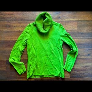 🏷Investments Petites🏷 Lime Green PM turtleneck